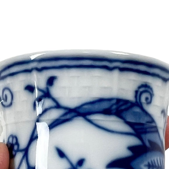 Thun Czech Porcelain Blue Onion Demitasse Cups & Saucers- 17 Sets Available - Picture 15 of 15